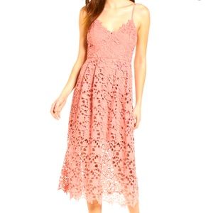 ASTR THE LABEL Lace Midi Dress